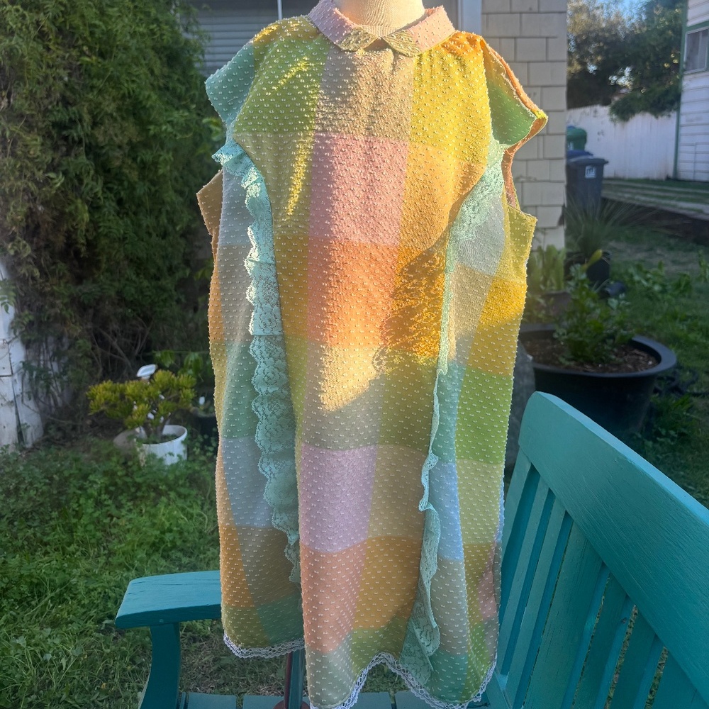 1/1 upcycled handmade childrens dress (vintage fabric)